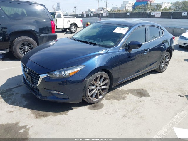 3MZBN1V37JM196565 Mazda Mazda3 Touring