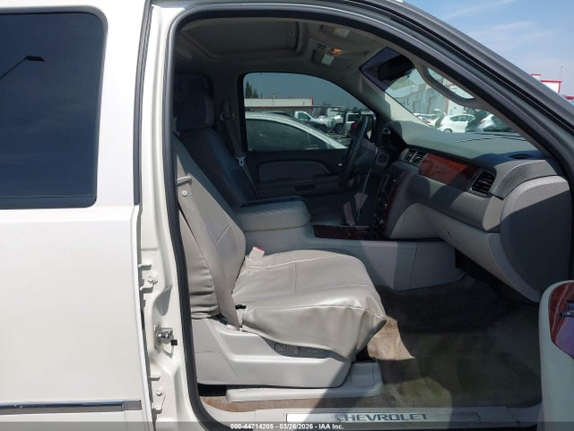 2009 Chevrolet Tahoe Ltz მანქანა იყიდება აუქციონზე, vin: 1GNFC33089R188491, აუქციონის ნომერი: 44714205
