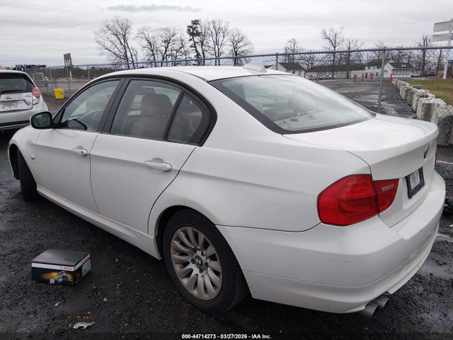 2009 BMW 328I WBAPK53579A643379 Photo 2