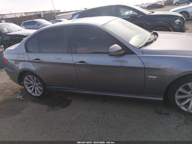 2011 Bmw 328i Xdrive მანქანა იყიდება აუქციონზე, vin: WBAPK7G56BNN69764, აუქციონის ნომერი: 44714279