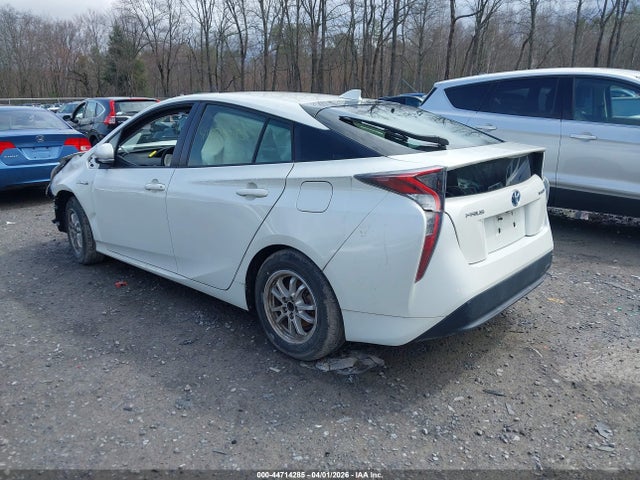 2017 TOYOTA PRIUS JTDKBRFUXH3033793 Photo 2