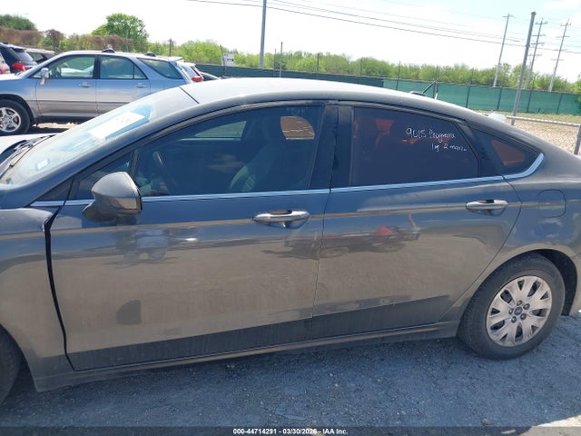 Ford FUSION S 2019 3FA6P0G79KR250175 Image 14