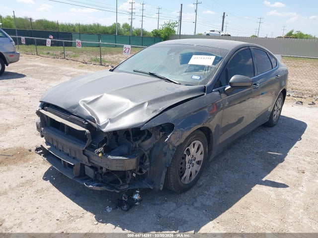 Ford FUSION S 2019 3FA6P0G79KR250175 Image 2