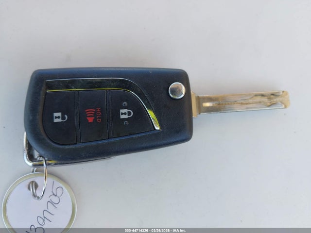 2T3H1RFV3MC105996 Toyota RAV4 LE