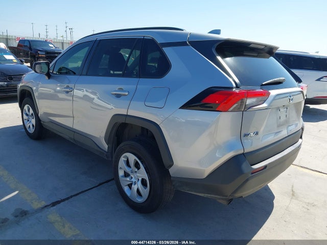 2T3H1RFV3MC105996 Toyota RAV4 LE