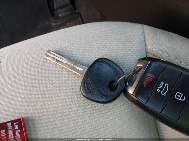 5XXGM4A73FG403886 KIA Optima Lx