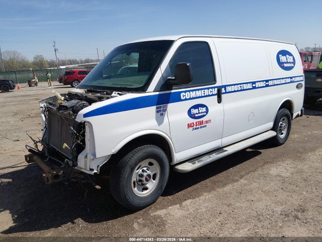 GMC Savana 2500 Work Van 2014 1GTW7FCA8E1915600 Image 2