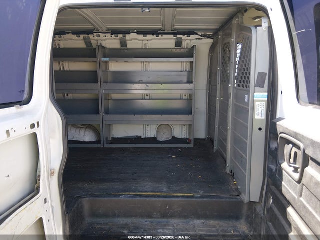 GMC Savana 2500 Work Van 2014 1GTW7FCA8E1915600 Image 8