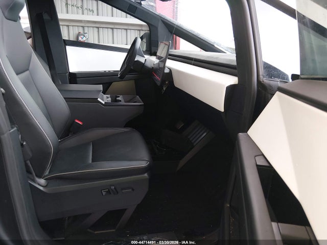 Продаж на аукціоні авто 2024 Tesla Cybertruck, vin: 7G2CEHEE4RA025395, номер лоту: 44714491