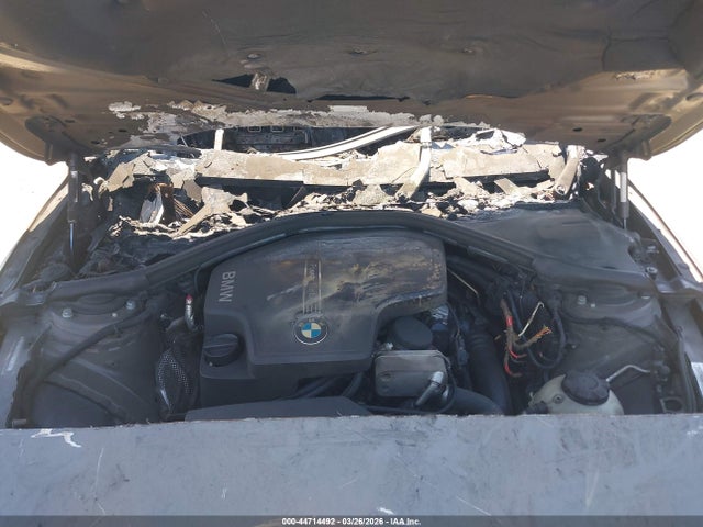 44714492 :رقم المزاد ، WBA3B1C55EP678517 vin ، 2014 Bmw 320i مزاد بيع