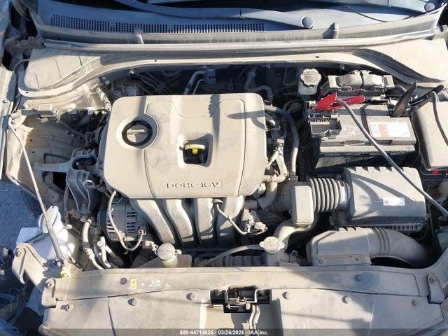 Hyundai ELANTRA SE 2017 5NPD74LF4HH154634 Image 10