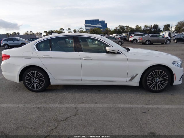 WBAJR3C06LWW84929 BMW 530I