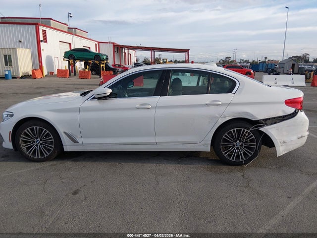 WBAJR3C06LWW84929 BMW 530I
