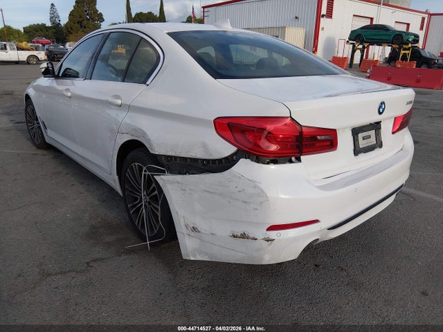 WBAJR3C06LWW84929 BMW 530I