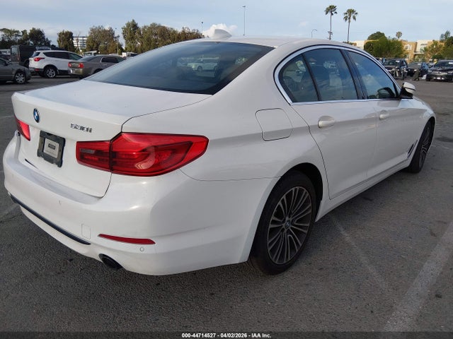WBAJR3C06LWW84929 BMW 530I
