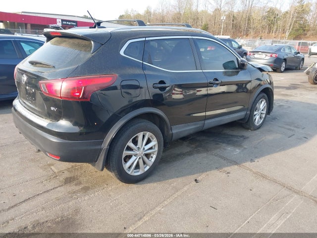 2017 Nissan Rogue Sport Sv მანქანა იყიდება აუქციონზე, vin: JN1BJ1CP1HW005496, აუქციონის ნომერი: 44714596