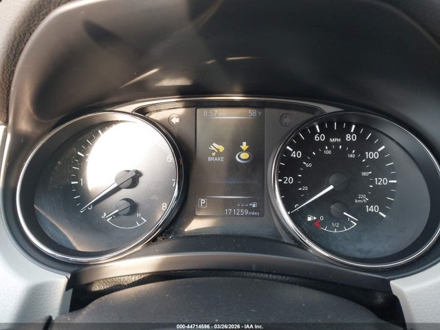 2017 Nissan Rogue Sport Sv მანქანა იყიდება აუქციონზე, vin: JN1BJ1CP1HW005496, აუქციონის ნომერი: 44714596