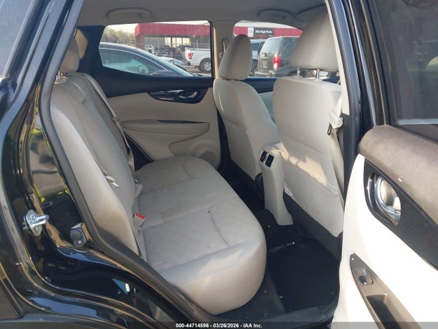 2017 Nissan Rogue Sport Sv მანქანა იყიდება აუქციონზე, vin: JN1BJ1CP1HW005496, აუქციონის ნომერი: 44714596