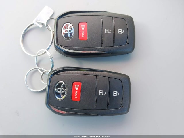 JTND4MBE1R3231518 Toyota COROLLA SE