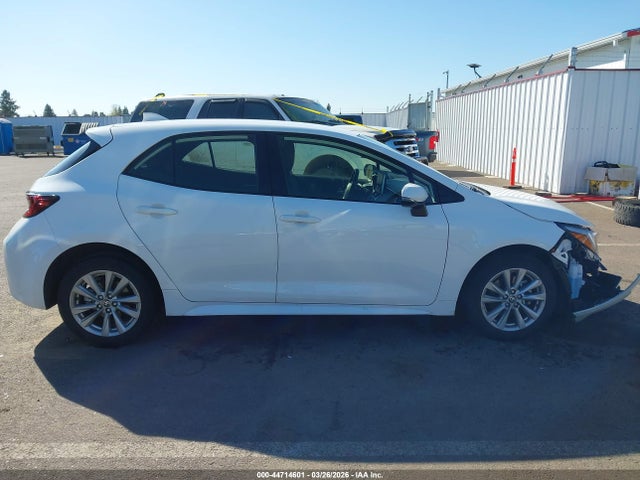 JTND4MBE1R3231518 Toyota COROLLA SE