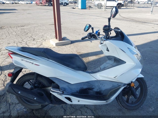 Honda Pcx 150 2015 RLHKF1805FY001155 Image 13