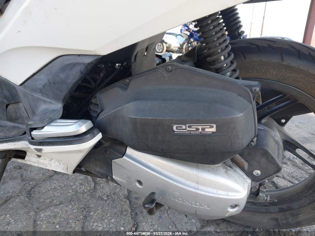Honda Pcx 150 2015 RLHKF1805FY001155 Image 9