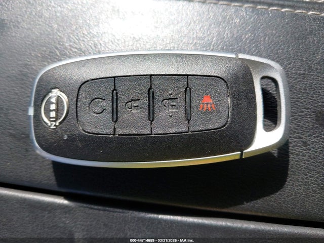 JN8BT3BB0PW181113 Nissan Rogue Sv Intelligent Awd