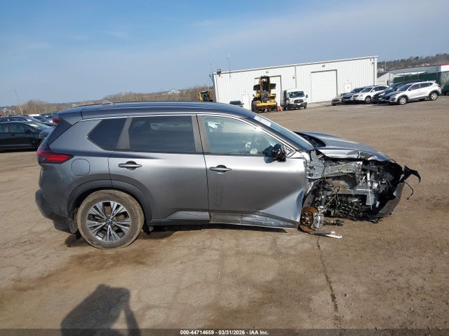 JN8BT3BB0PW181113 Nissan Rogue Sv Intelligent Awd
