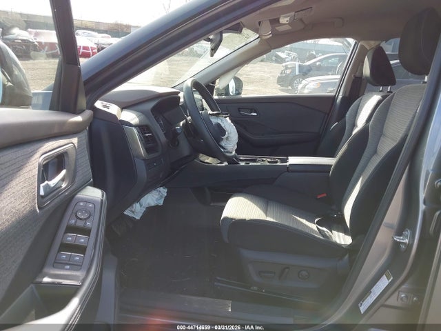 JN8BT3BB0PW181113 Nissan Rogue Sv Intelligent Awd