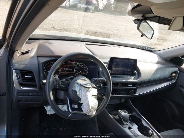 JN8BT3BB0PW181113 Nissan Rogue Sv Intelligent Awd