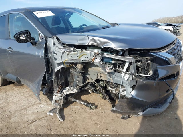 JN8BT3BB0PW181113 Nissan Rogue Sv Intelligent Awd