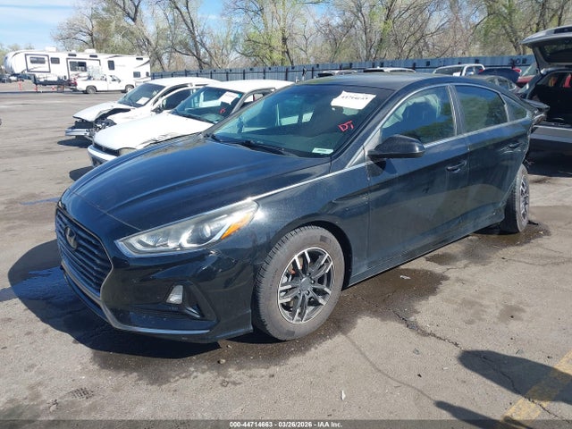 Hyundai SONATA SE 2018 5NPE24AF6JH620351 Image 2