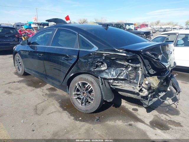 Hyundai SONATA SE 2018 5NPE24AF6JH620351 Image 3