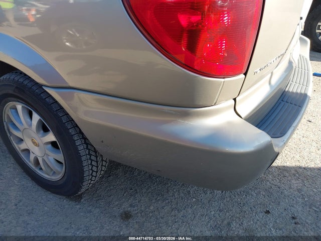 44714703 :رقم المزاد ، 2C8GP74L72R548415 vin ، 2002 Chrysler Town & Country Ex مزاد بيع