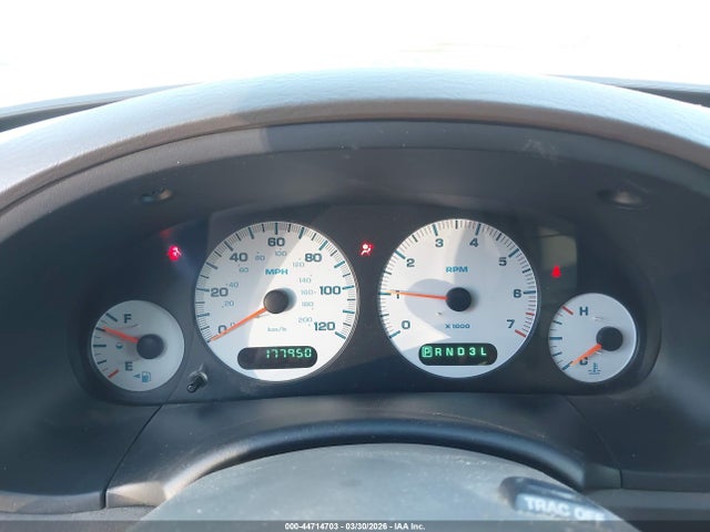 44714703 :رقم المزاد ، 2C8GP74L72R548415 vin ، 2002 Chrysler Town & Country Ex مزاد بيع
