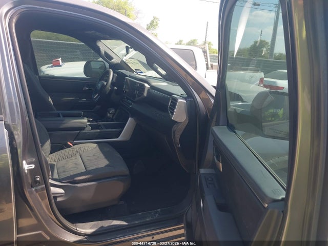 Toyota Tundra Sr5 2025 5TFLA5AB2SX042557 Image 5