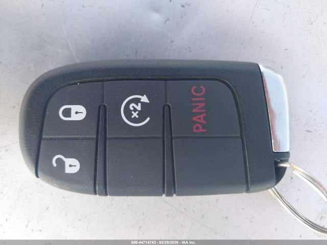 ZACCJABT9GPE25387 Jeep Renegade Latitude