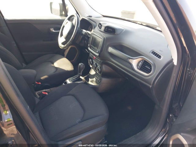 ZACCJABT9GPE25387 Jeep Renegade Latitude