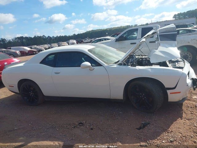 Продаж на аукціоні авто 2017 Dodge Challenger Sxt Plus, vin: 2C3CDZAG7HH580781, номер лоту: 44714758