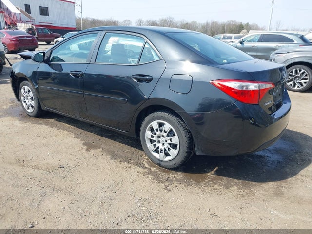 2015 TOYOTA COROLLA 2T1BURHEXFC250782 Photo 2