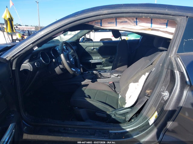 1FA6P8AM2F5400343 Ford Mustang V6