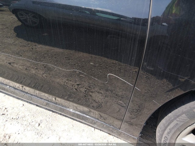 44714832 :رقم المزاد ، 1C3CCCDG5FN618072 vin ، 2015 Chrysler 200 S مزاد بيع
