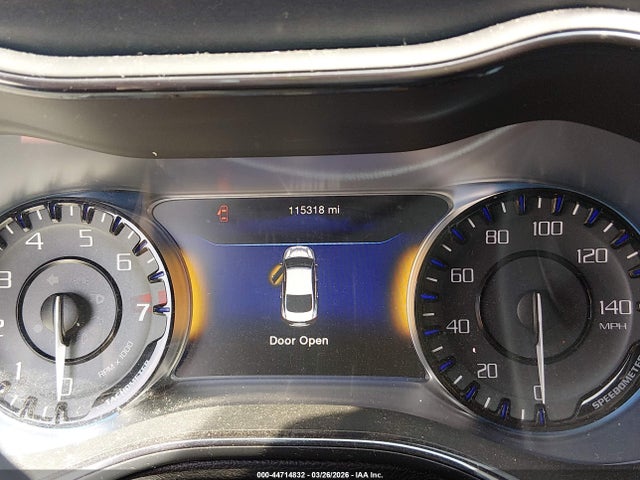 44714832 :رقم المزاد ، 1C3CCCDG5FN618072 vin ، 2015 Chrysler 200 S مزاد بيع