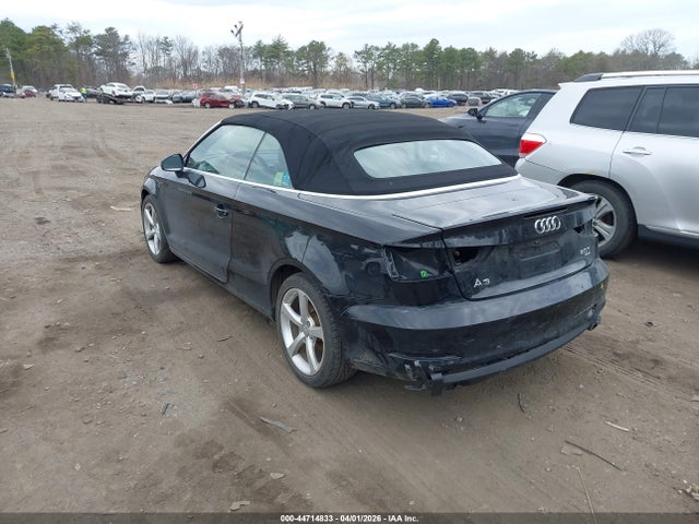 2015 AUDI A3 WAU7FLFF5F1053271 Photo 2