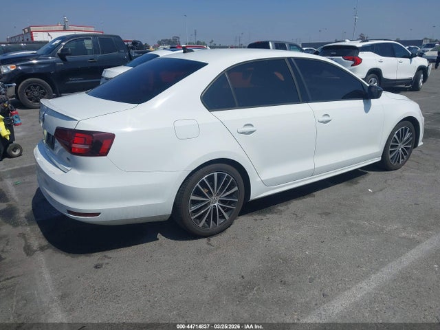 3VWD17AJ3GM294769 Volkswagen Jetta 1.8t Sport