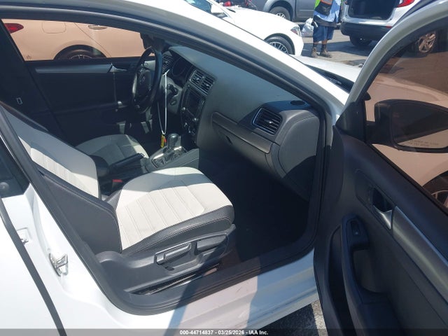 3VWD17AJ3GM294769 Volkswagen Jetta 1.8t Sport