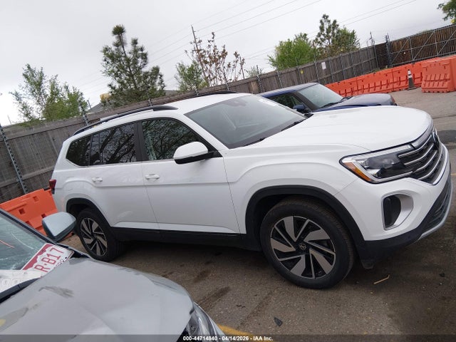44714840 :رقم المزاد ، 1V2HR2CA8RC538660 vin ، 2024 Volkswagen Atlas 2.0t Se W/technology مزاد بيع