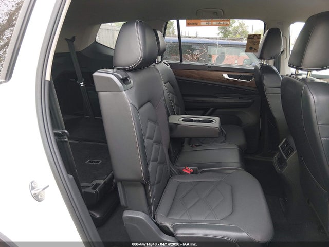 44714840 :رقم المزاد ، 1V2HR2CA8RC538660 vin ، 2024 Volkswagen Atlas 2.0t Se W/technology مزاد بيع