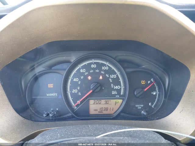 VNKKTUD36FA045448 Toyota YARIS L