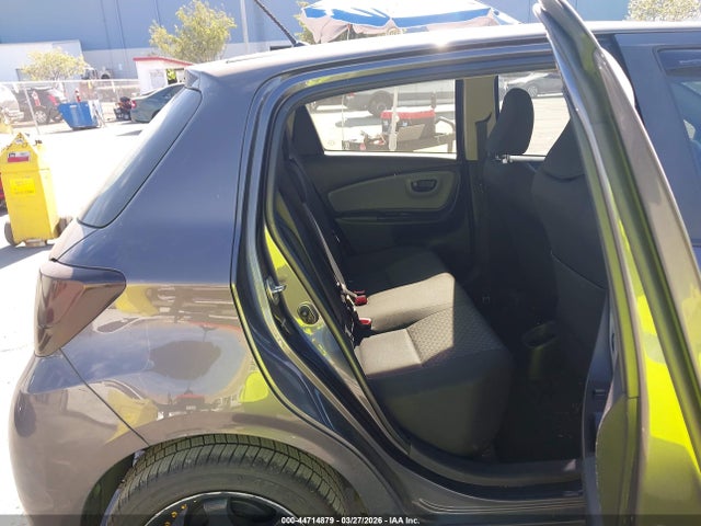 VNKKTUD36FA045448 Toyota YARIS L